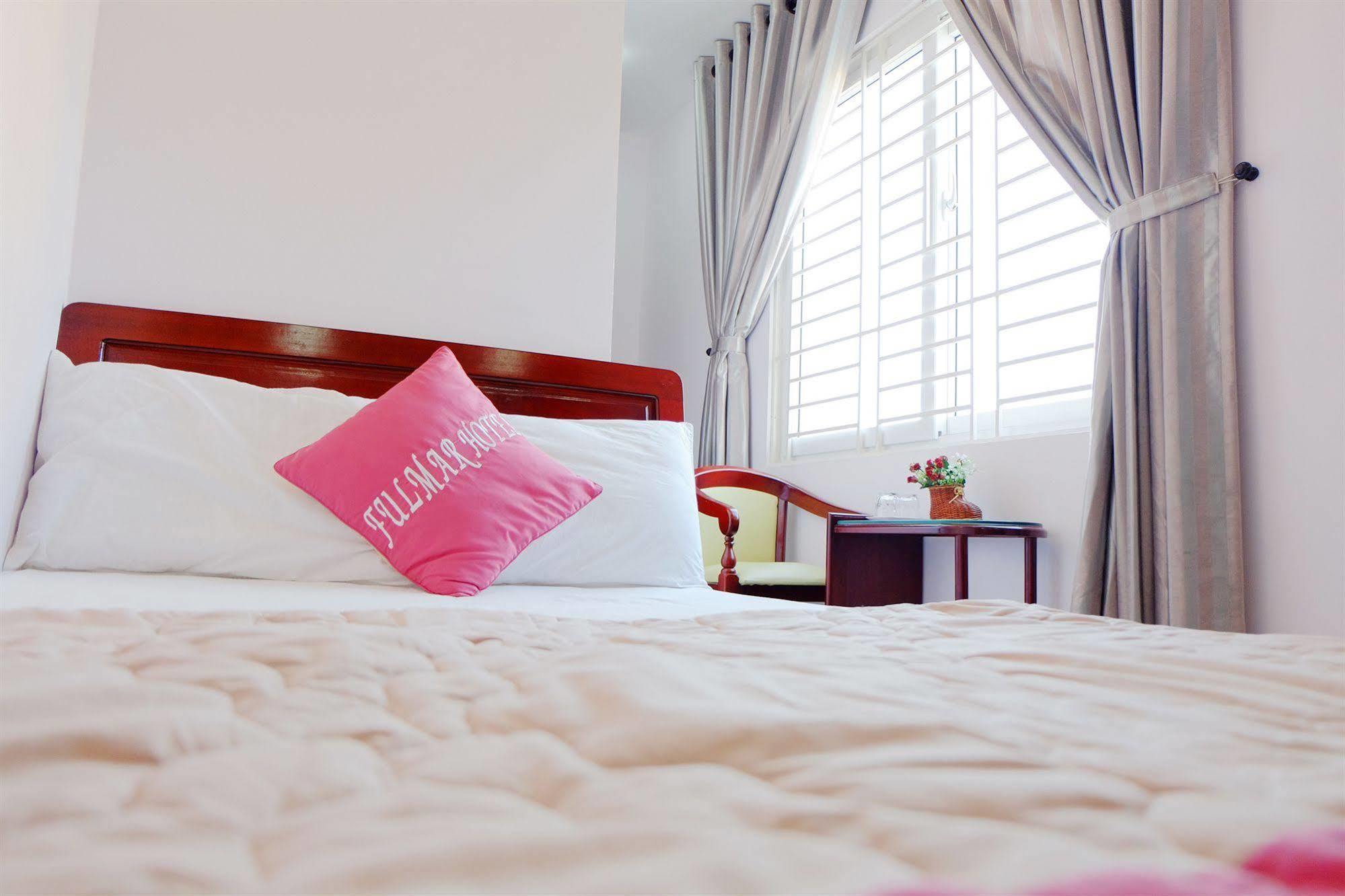 Fulmar Hotel Дананг Екстер'єр фото